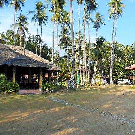 Punta Del Sol Araceli Beach Resort Samal Esterno foto