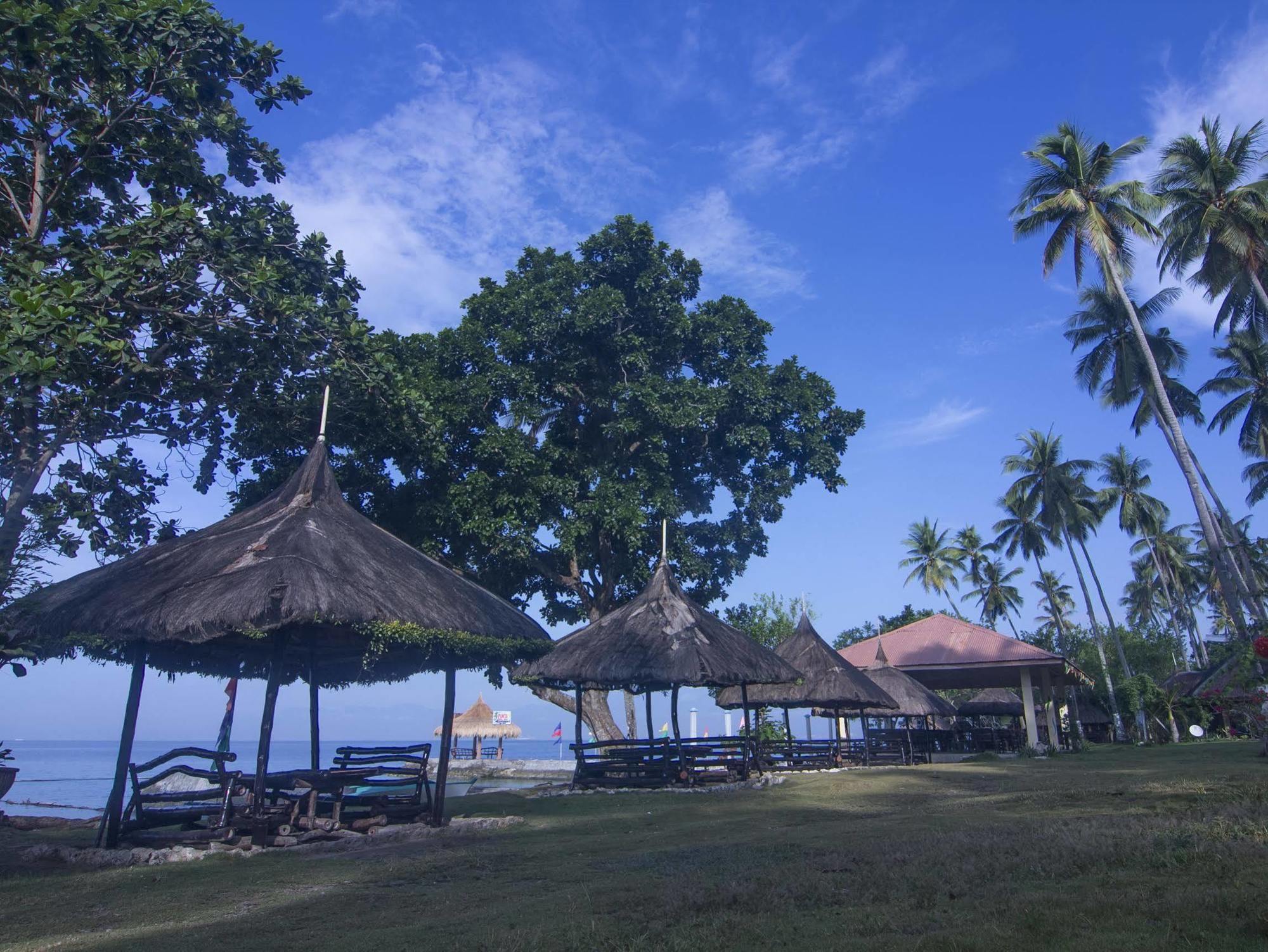 Punta Del Sol Araceli Beach Resort Samal Esterno foto